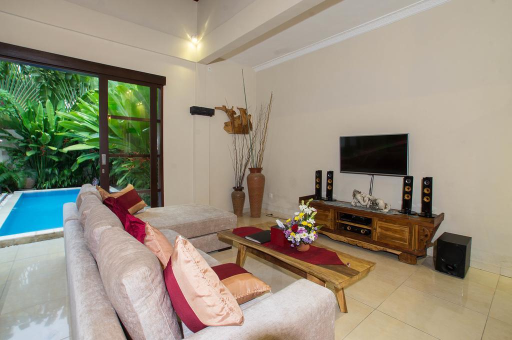 Villa Arushi Seminyak Exterior foto