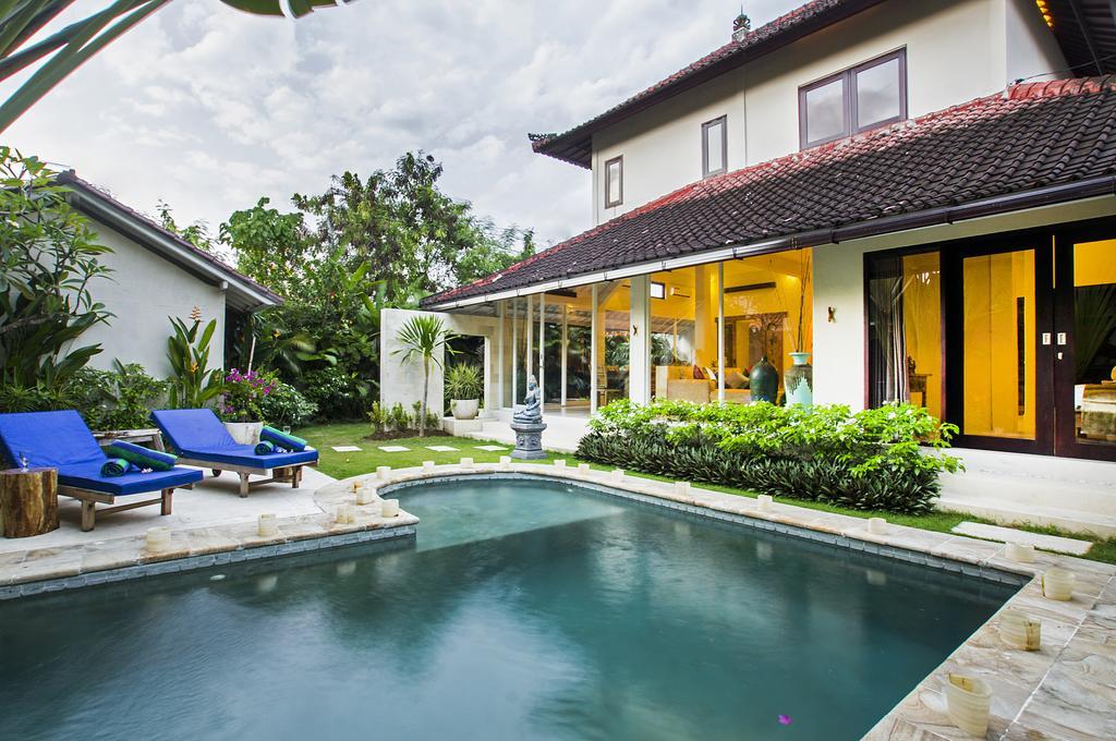 Villa Arushi Seminyak Exterior foto
